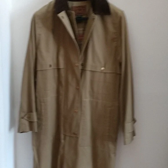 CLASSIC Ralph Lauren DESIGNER KHAKI Barn Coat NWOT